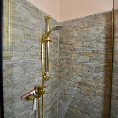 Classicosuitetetti Attico Di Charme Con Terrazza Solarium Privata, A Pochi Minuti Dalla Fiera E Dal Mare Apartment *