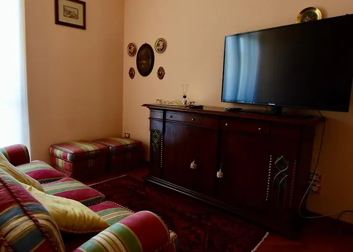 Apartamento Classicosuitetetti Attico Di Charme Con Terrazza Solarium Privata, A Pochi Minuti Dalla Fiera E Dal Mare
