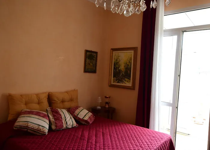 Apartamento Classicosuitetetti Attico Di Charme Con Terrazza Solarium Privata, A Pochi Minuti Dalla Fiera E Dal Mare