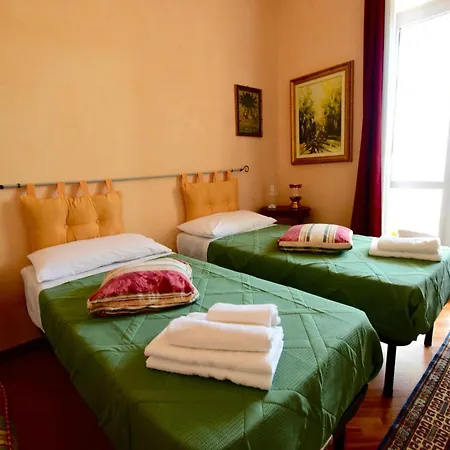 아파트 Classicosuitetetti Stylish Penthouse With Private Sun Terrace, Near The Fiera And Beaches 제노바