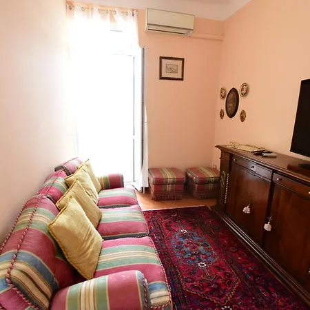 아파트 Classicosuitetetti Stylish Penthouse With Private Sun Terrace, Near The Fiera And Beaches