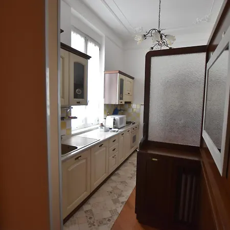 Classicosuitetetti Stylish Penthouse With Private Sun Terrace, Near The Fiera And Beaches 아파트 *