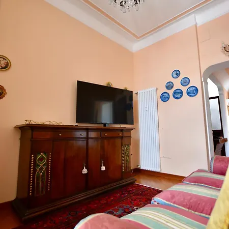 Classicosuitetetti Stylish Penthouse With Private Sun Terrace, Near The Fiera And Beaches 제노바