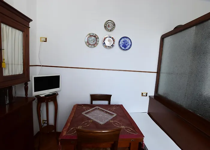 Classicosuitetetti Attico Di Charme Con Terrazza Solarium Privata, A Pochi Minuti Dalla Fiera E Dal Mare Apartment *