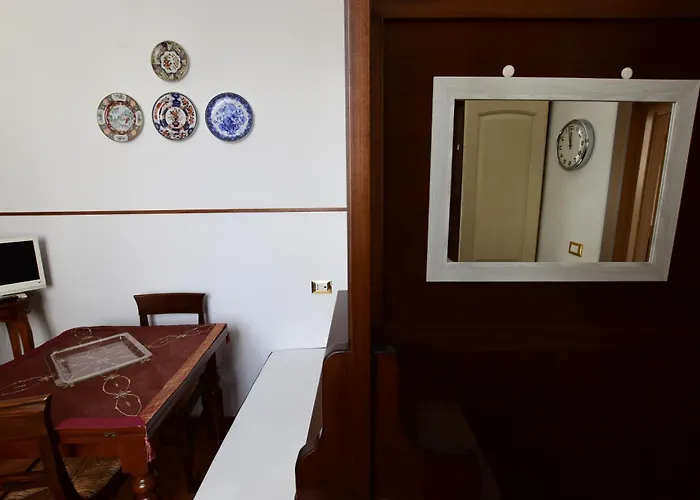Classicosuitetetti Attico Di Charme Con Terrazza Solarium Privata, A Pochi Minuti Dalla Fiera E Dal Mare Apartment *
