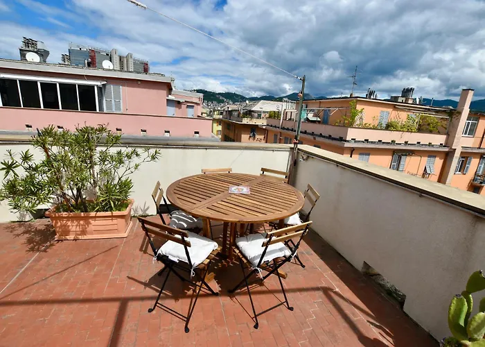 Classicosuitetetti Attico Di Charme Con Terrazza Solarium Privata, A Pochi Minuti Dalla Fiera E Dal Mare Apartment Genoa