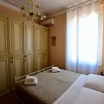 Classicosuitetetti Attico Di Charme Con Terrazza Solarium Privata, A Pochi Minuti Dalla Fiera E Dal Mare Lejlighed