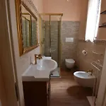 Classicosuitetetti Attico Di Charme Con Terrazza Solarium Privata, A Pochi Minuti Dalla Fiera E Dal Mare Lejlighed
