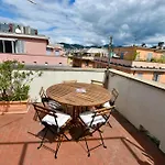 Classicosuitetetti Attico Di Charme Con Terrazza Solarium Privata, A Pochi Minuti Dalla Fiera E Dal Mare Lejlighed Genova