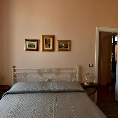 Classicosuitetetti Attico Di Charme Con Terrazza Solarium Privata, A Pochi Minuti Dalla Fiera E Dal Mare Lejlighed